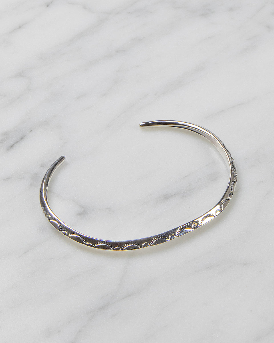 Larry Smith Extra Thin Triangle Bangle Leaf, Silver